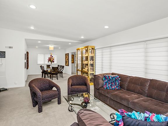 4th image of 6642 N Kolmar Ave