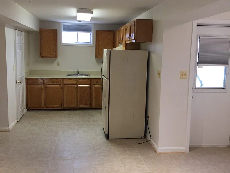 9703 Mount Royal Ct — Photo 10