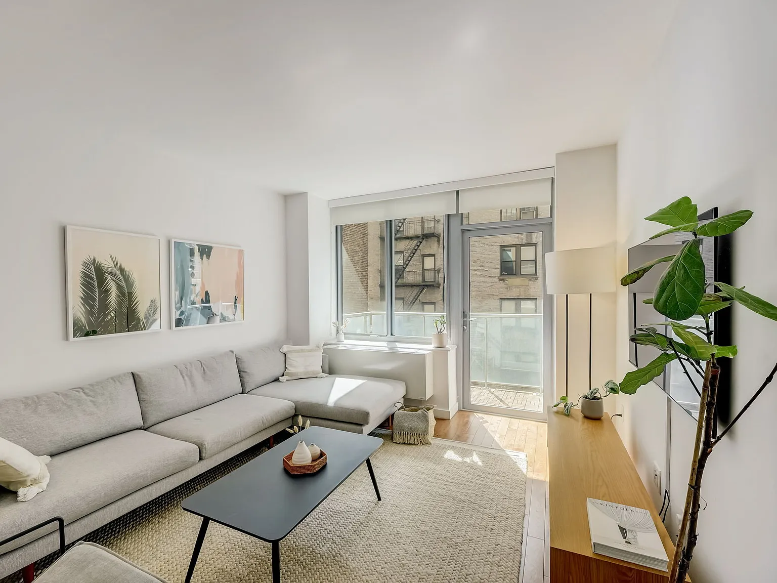 260 West 26th Street — Photo 2