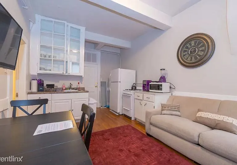 161 Endicott St #1R — Photo 11