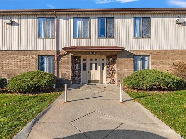16411 E Ten Mile Rd, Eastpointe, MI 48021