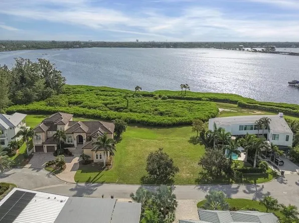 9812 2nd Ter NW #5, Bradenton, FL 34209