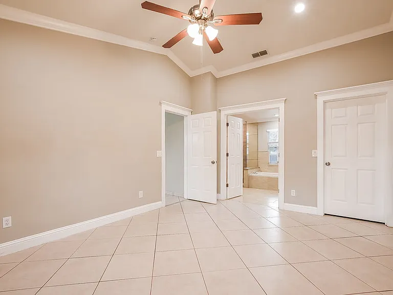 2708 Ashley Ct — Photo 11