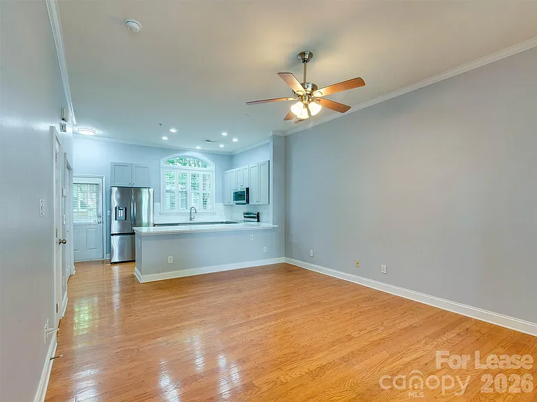 1571 Pecan Ave — Photo 16