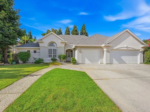 1652 Spanish Bay Dr, Redding, CA 96003