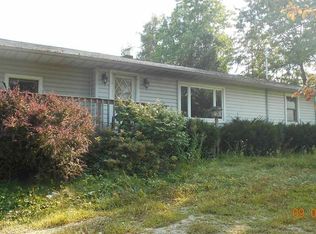 11535 Beecher Rd, Clayton, MI 49235