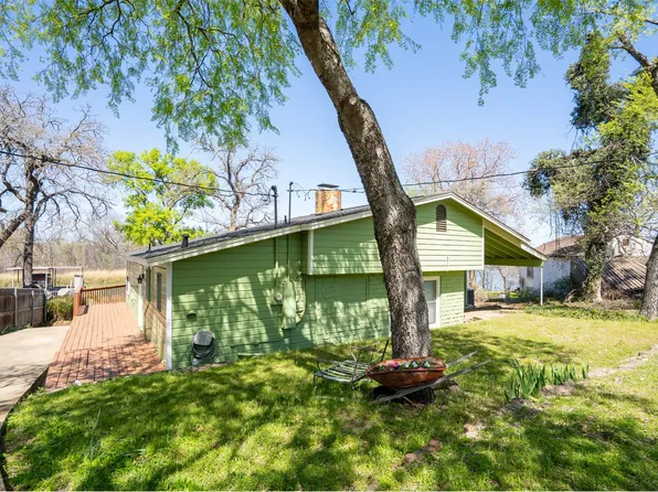 9520 Heron Dr, Fort Worth, TX 76108