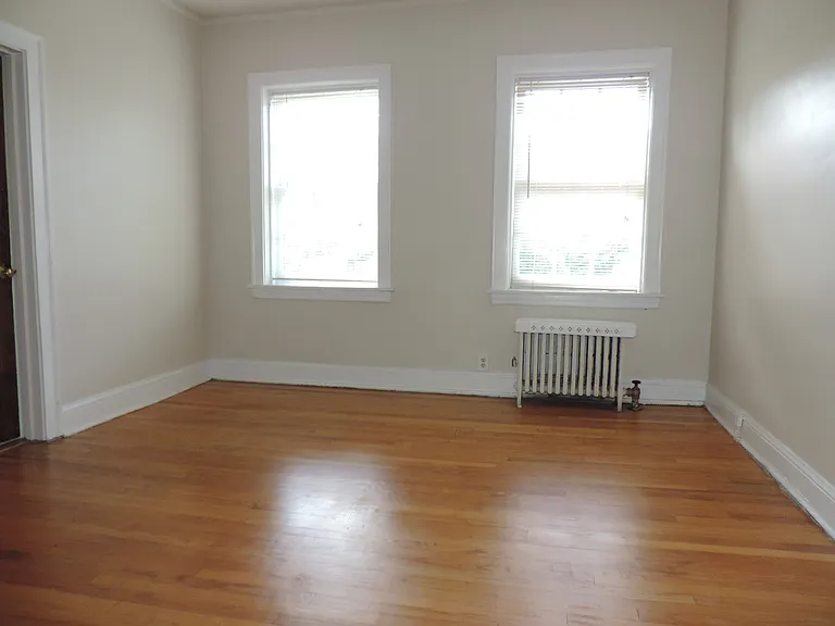 1107 Lake St #28 — Photo 9