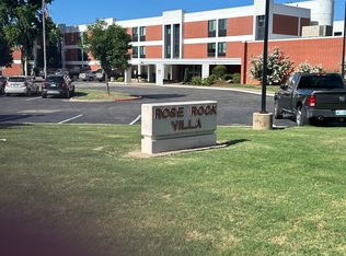 700 N Berry Rd, Norman, OK 73069