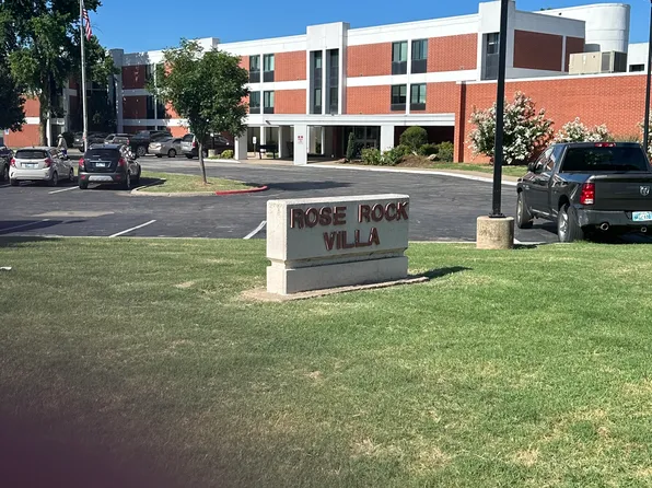 700 N Berry Rd, Norman, OK 73069