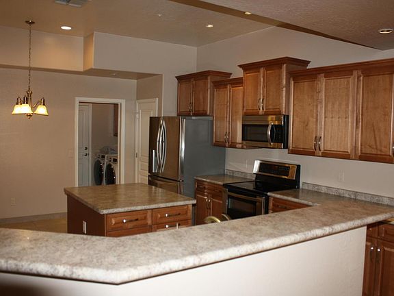 5th image of 1381 W Marlin Dr