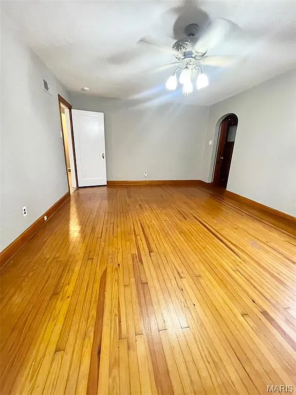1 bed, 1.0 bath, 856 sqft, $1,100 — Photo 4