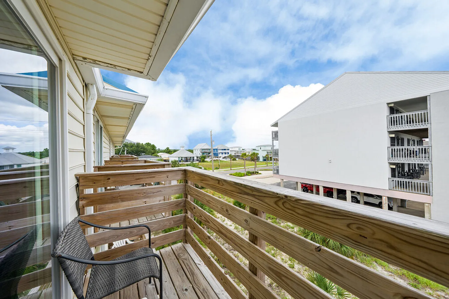 2 bed, 2.0 bath, 1194 sqft, $3,796 — Photo 3