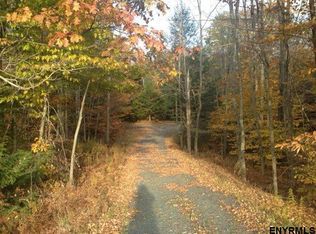 192 Bauer Rd, Averill Park, NY 12018