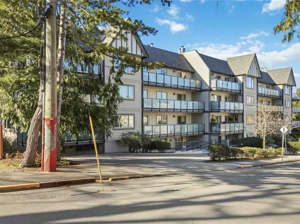 1436 Harrison St #302, Victoria, BC V8S 3S2