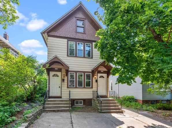 2476 North Frederick AVENUE, Milwaukee, WI 53211