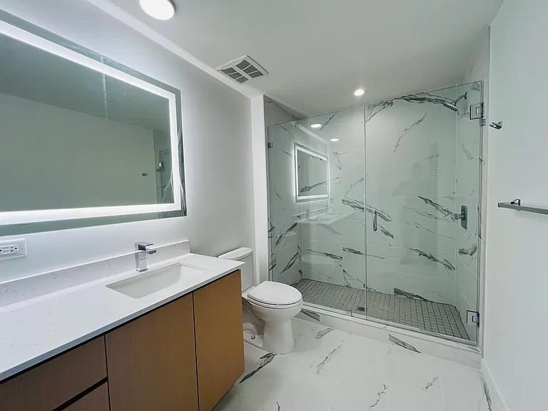 1654 NE 124th St #233 — Photo 18