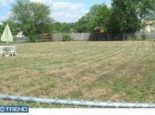 10 Peoria Ln, Sicklerville, NJ 08081