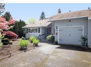 385 S Cherry Dr, Cornelius, OR 97113
