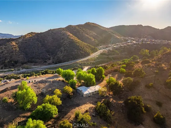 24463 Deer Lick Dr, Canoga Park, CA 91304