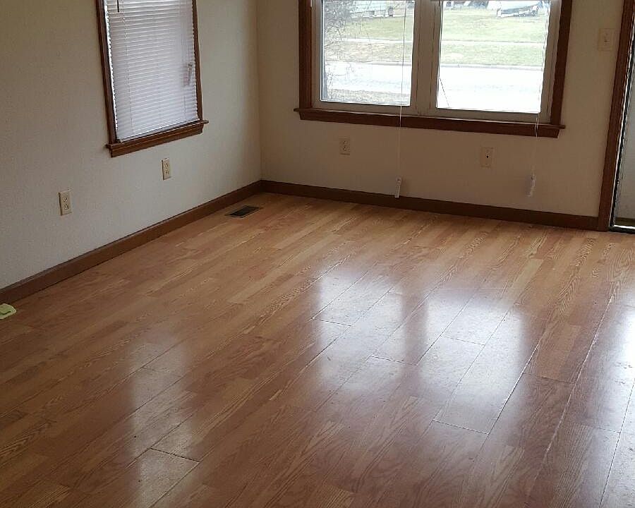 2nd image of 1567 Ridgewood Ave