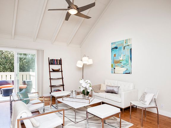 5th image of 4400 Albany Dr #53