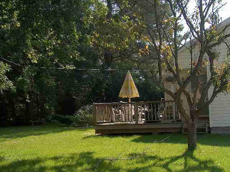 3rd image of 281 STOODLEY Place