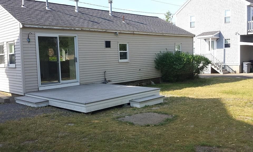 2nd image of 44 Oregon Rd #44