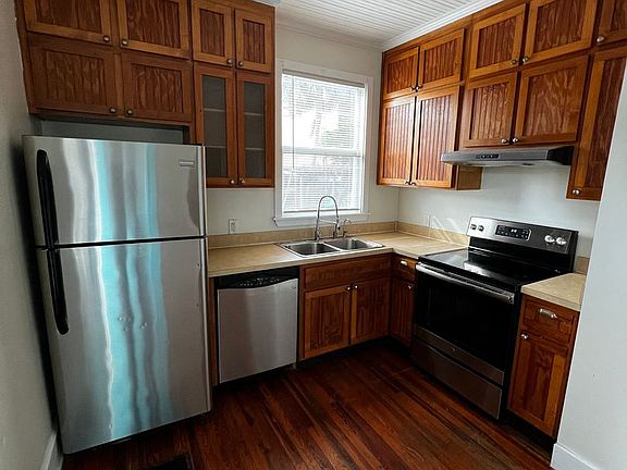 3rd image of 530 2nd St S #3