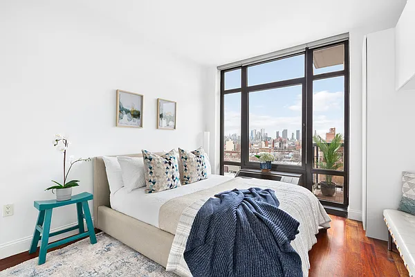 Sold by Compass | media 4