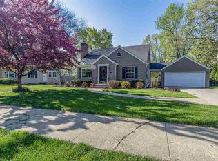 2429 Brendenwood Rd, Rockford, IL 61107