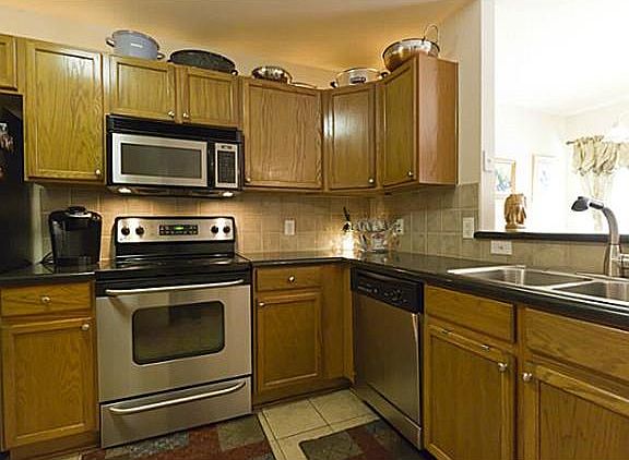 4th image of 3967 Oceanside Dr