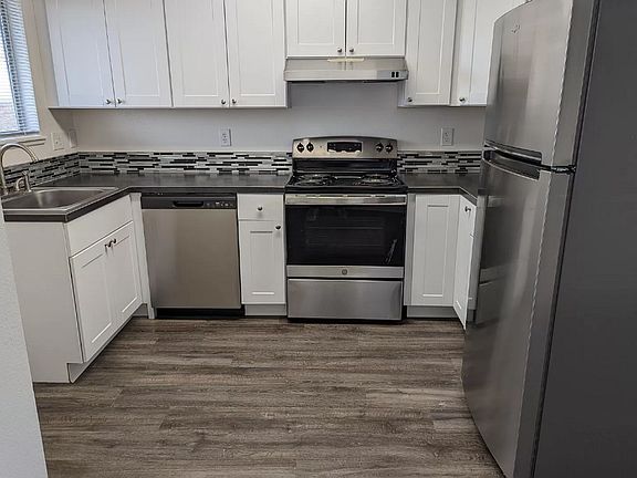 3rd image of 219 N Michigan Ave #219