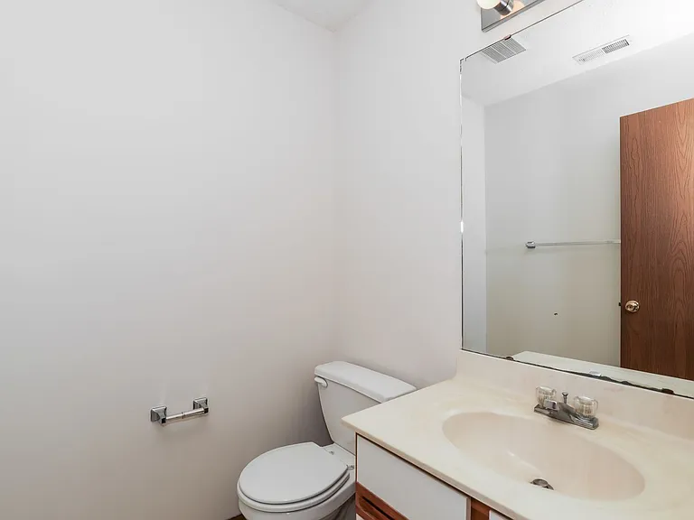 1001 Fannon Dr — Photo 51