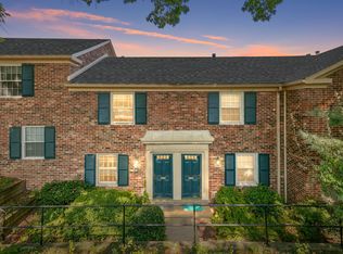 8390 Forrester Blvd, Springfield, VA 22152