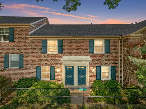 8390 Forrester Blvd, Springfield, VA 22152
