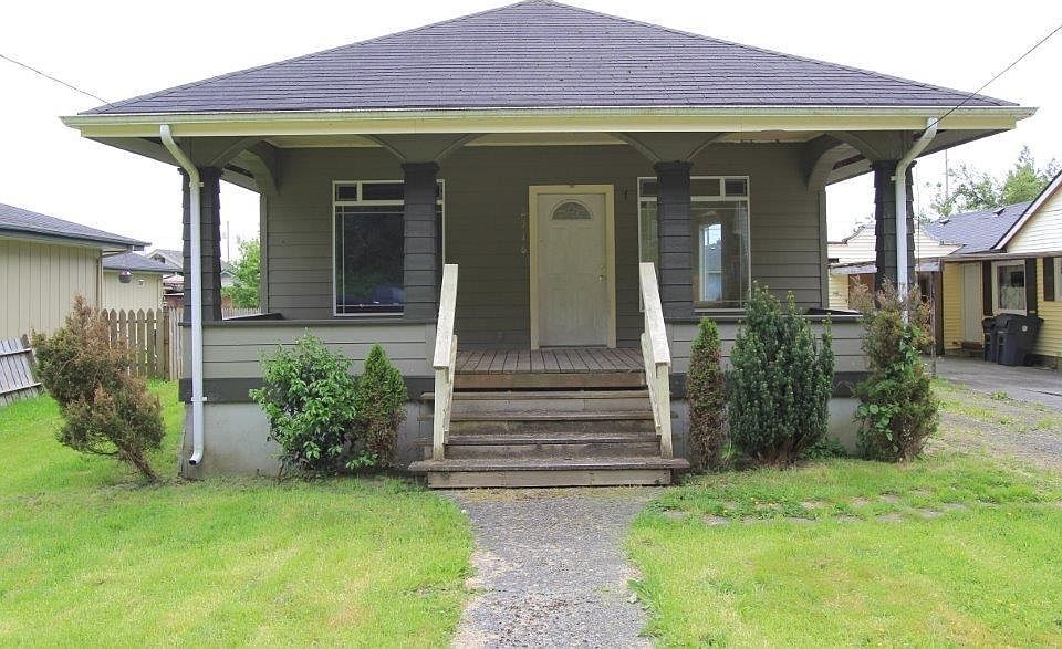 1st image of 2716 Queets Ave