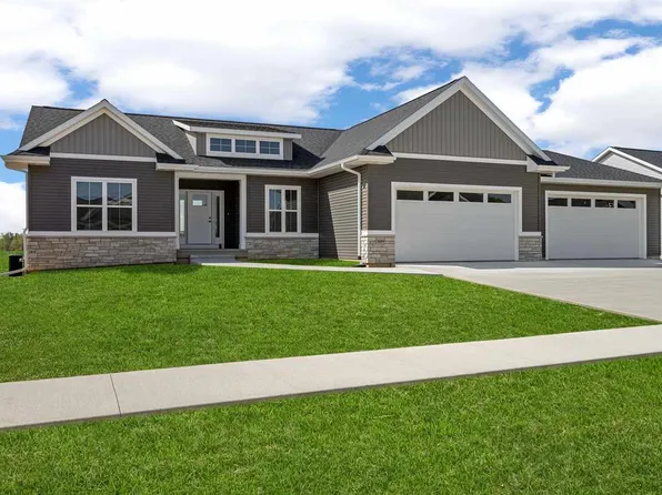 3009 Prairielight Ct, Hiawatha, IA 52233