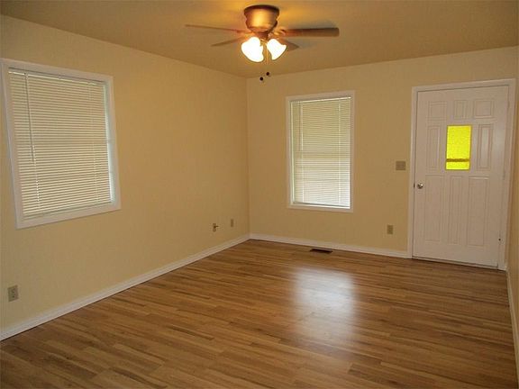 4th image of 608 Missouri Pl