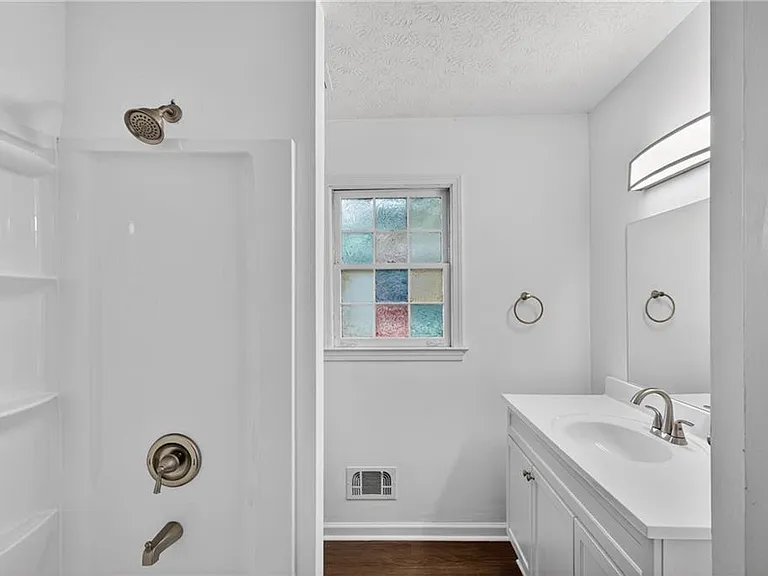 2164 Riverbrook Rd — Photo 17