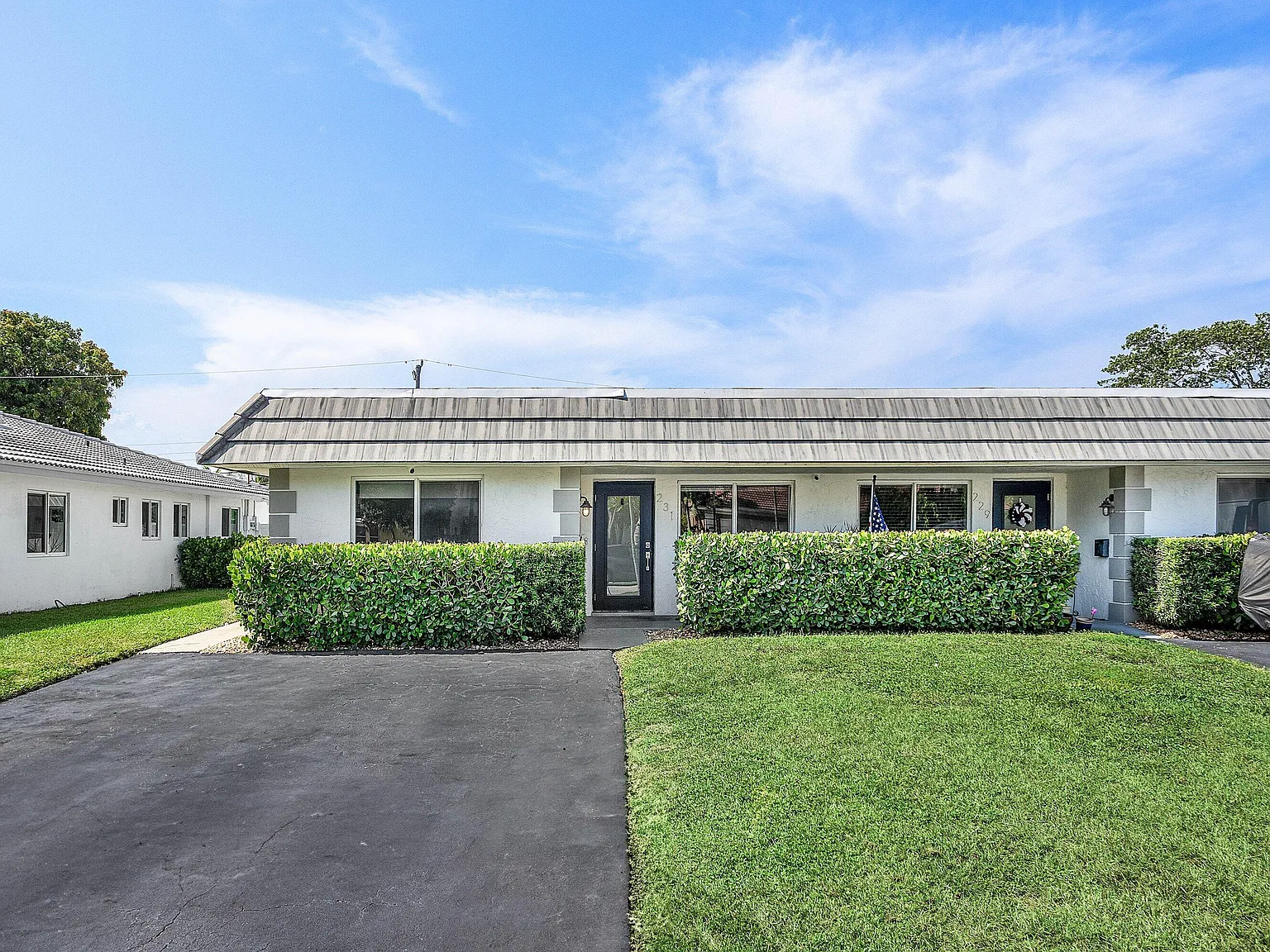 3 bed, 2.0 bath, 1300 sqft, $3,450 — Photo 1