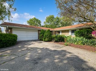 3460 Whirlaway Dr, Northbrook, IL