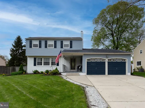 26 Niamoa Dr, Cherry Hill, NJ 08003