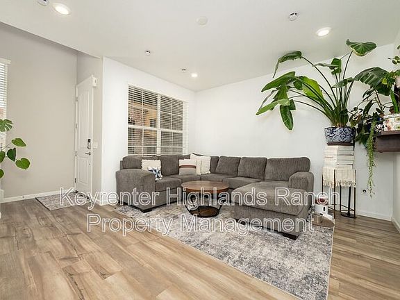 3rd image of 8377 Lorenzo Ln #B