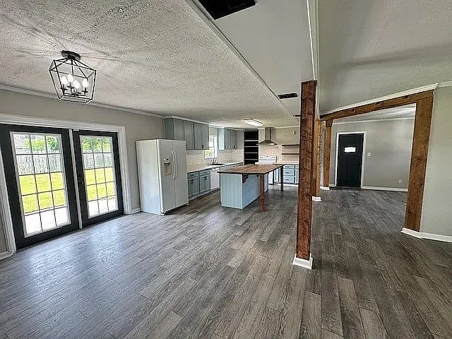 203 N Lake Dr — Photo 5
