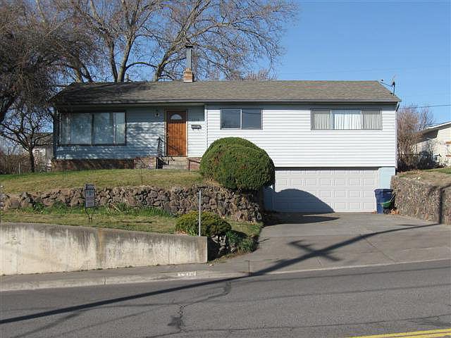 1st image of 1318 SE Larch Ave