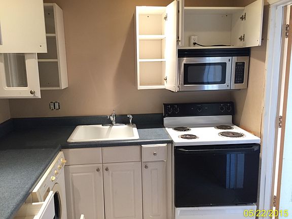 3rd image of 981 Hillcrest Ct APT 311