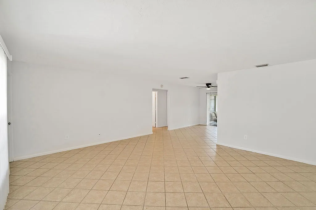 2 bed, $1,500 — Photo 3