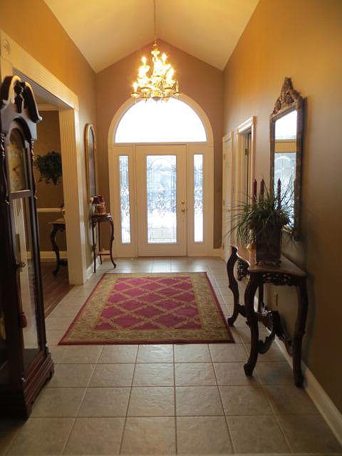 1st image of 6135 Fairmont Ct