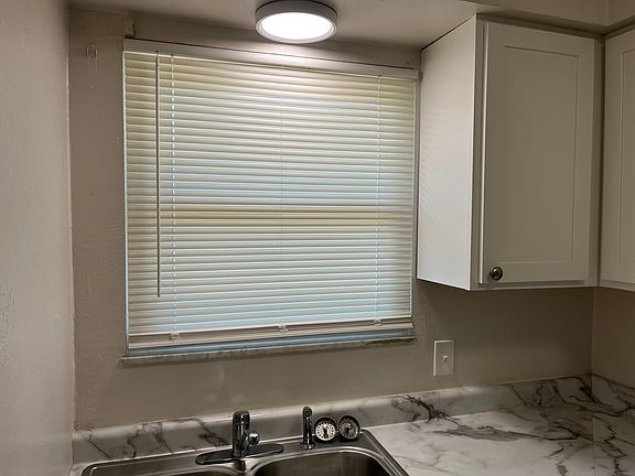 4th image of 407 S Enterprise St Unit C